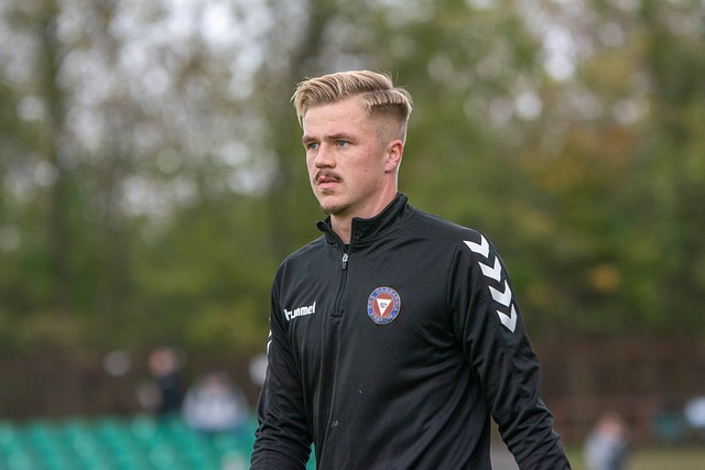 握手言和 握手言和